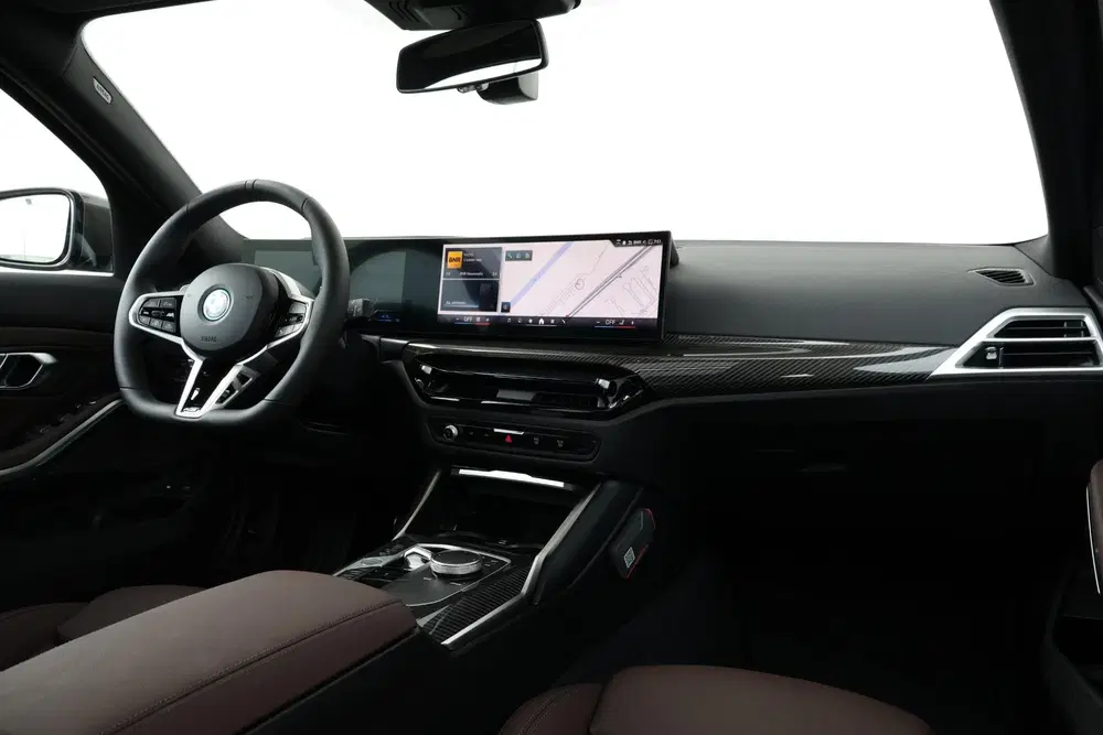 BMW 3-serie 330e uit 2026, foto 10