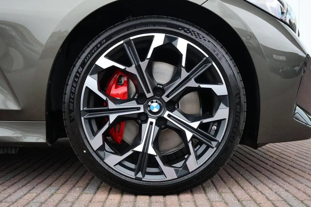 BMW 3-serie 330e uit 2026, foto 6