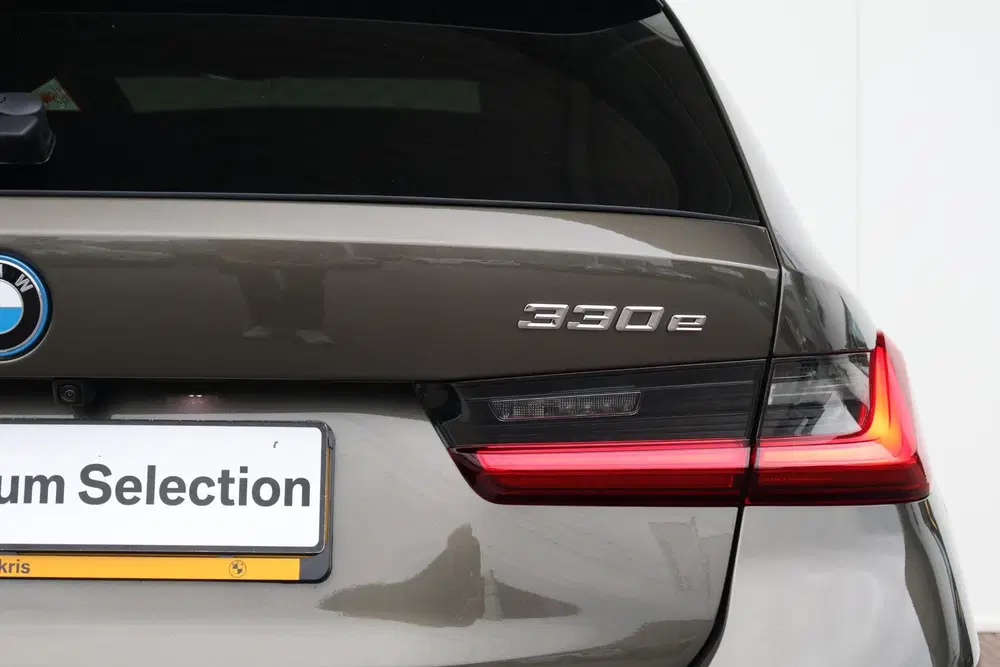 BMW 3-serie 330e uit 2026, foto 9