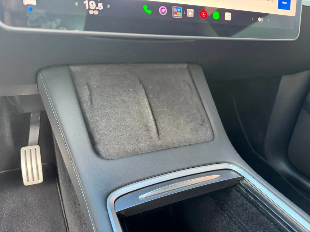 Tesla Model Y Performance AWD 75 kWh uit 2022, foto 10