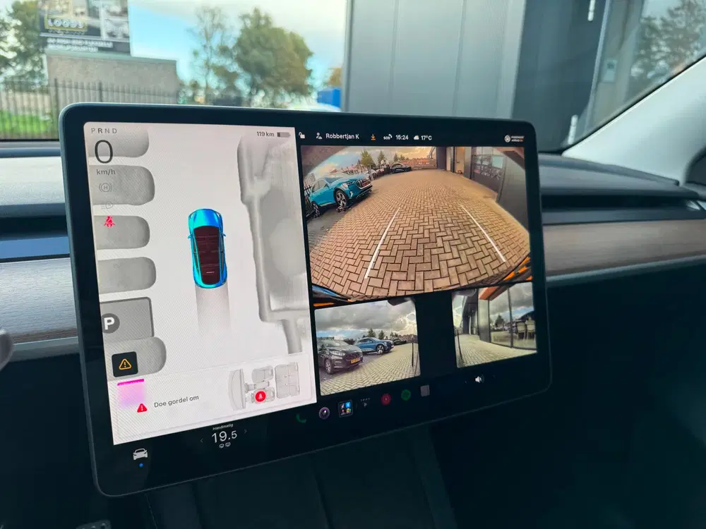 Tesla Model Y Performance AWD 75 kWh uit 2022, foto 12