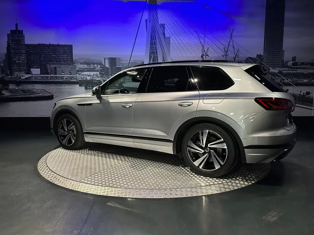 Volkswagen Touareg 3.0 TSi eHybrid 4MOTION Atmosphere *Lucht uit 2020, foto 9