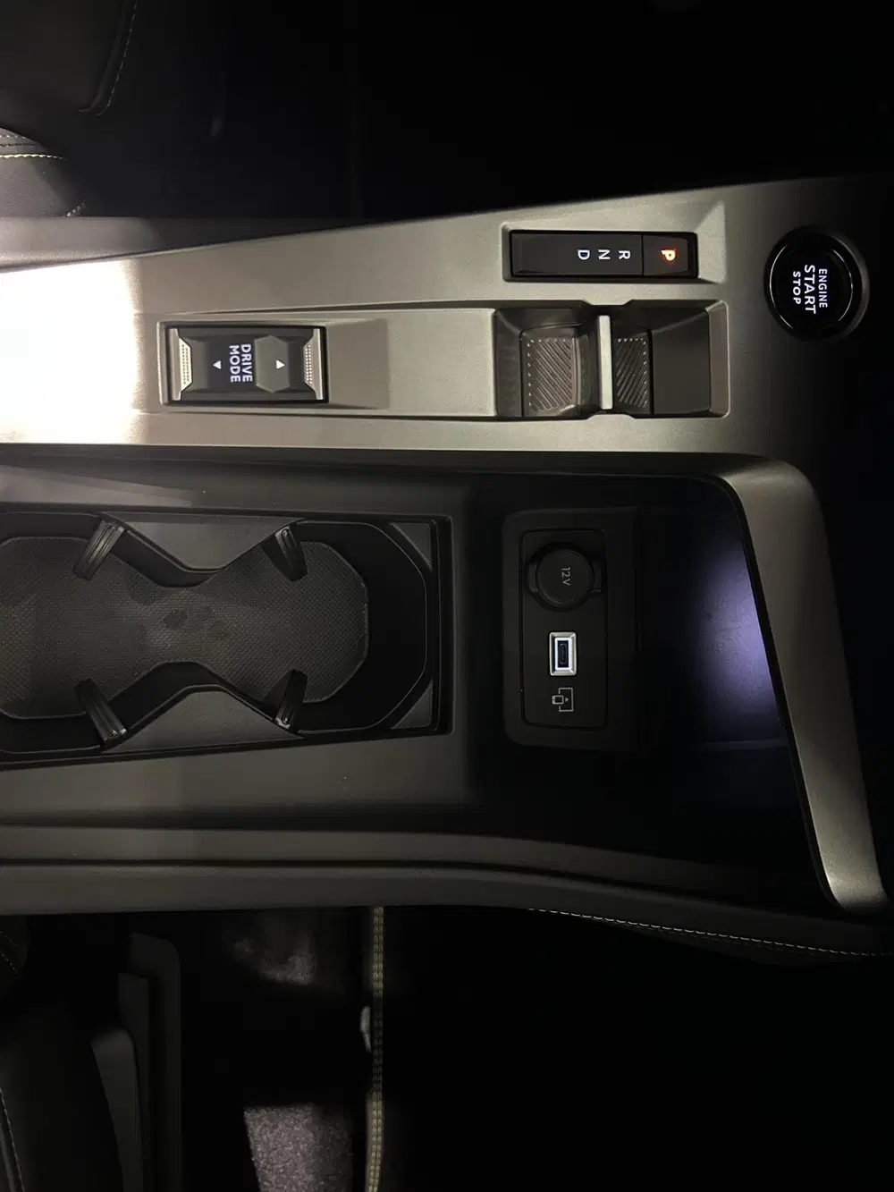 Peugeot 408 GT Avantage 58 kWh uit 2025, foto 14