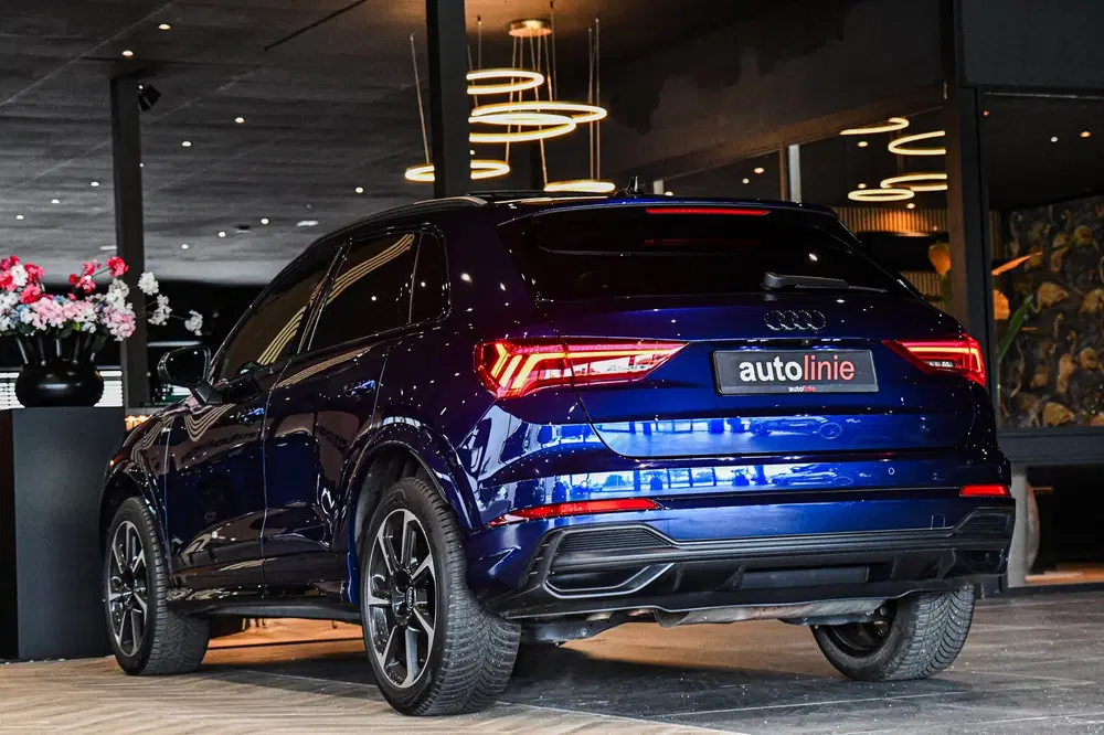 Audi Q3 45 TFSI e 3xS-Line uit 2022, foto 2