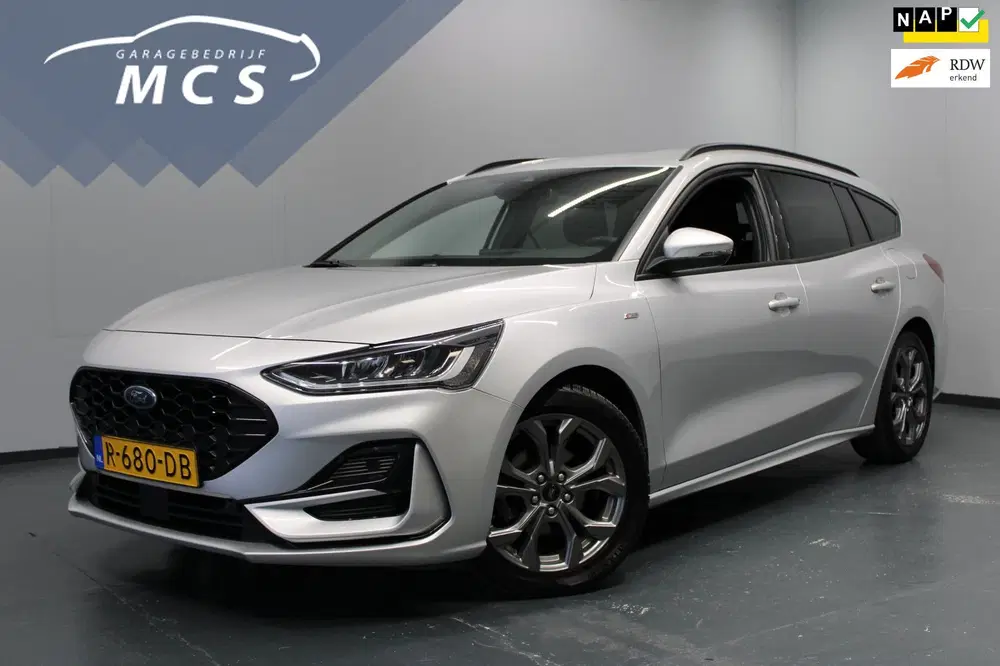 Ford Focus 1.0 EcoBoost Hybrid ST Line uit 2022