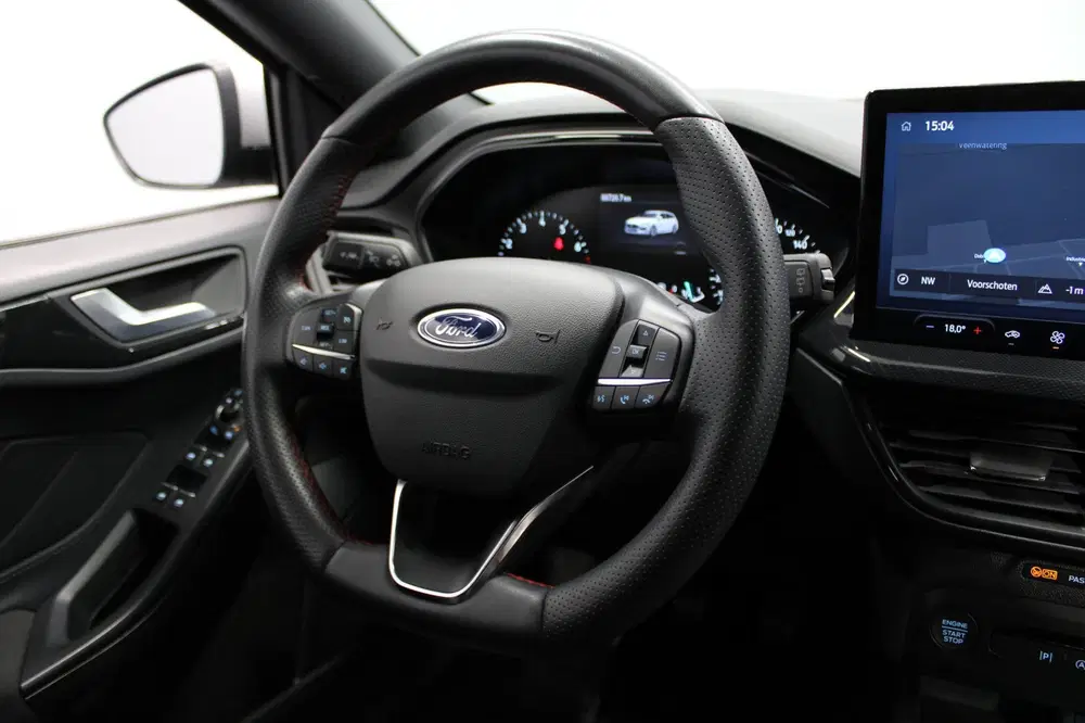 Ford Focus 1.0 EcoBoost Hybrid ST Line uit 2022, foto 10