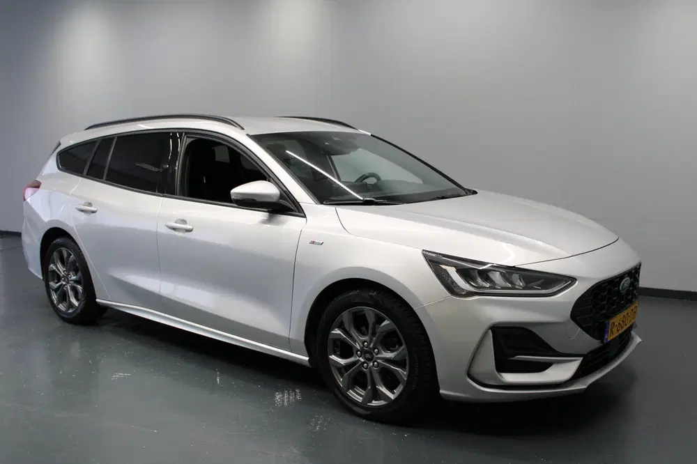 Ford Focus 1.0 EcoBoost Hybrid ST Line uit 2022, foto 5