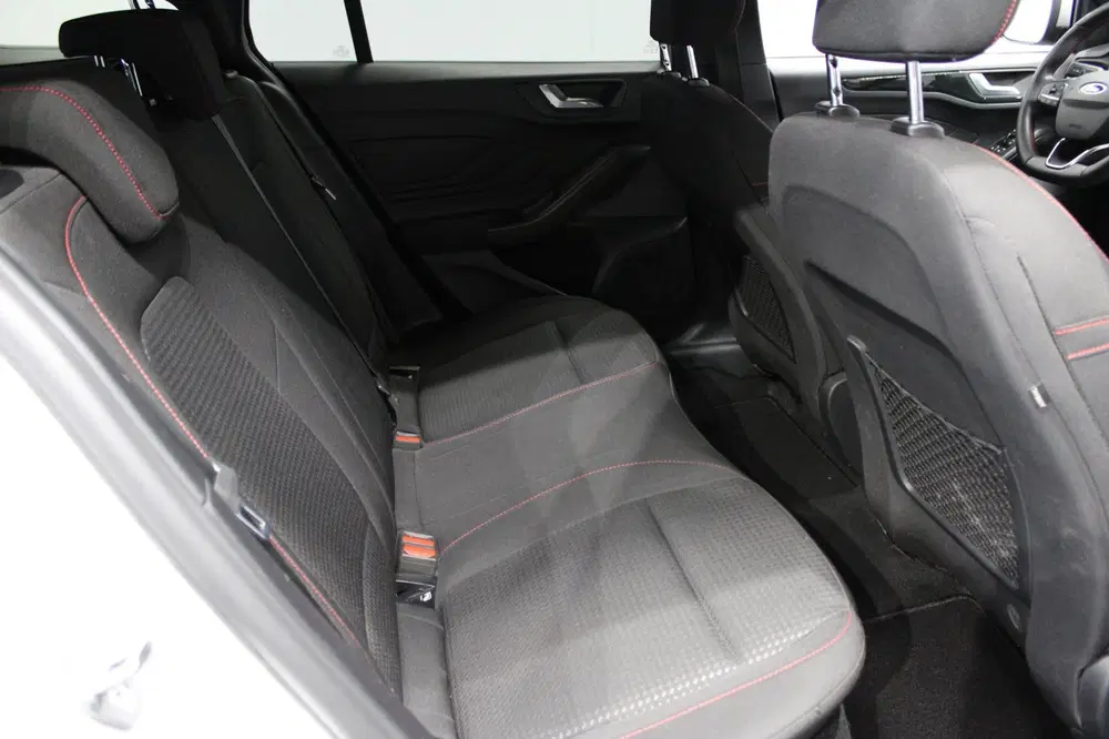 Ford Focus 1.0 EcoBoost Hybrid ST Line uit 2022, foto 8