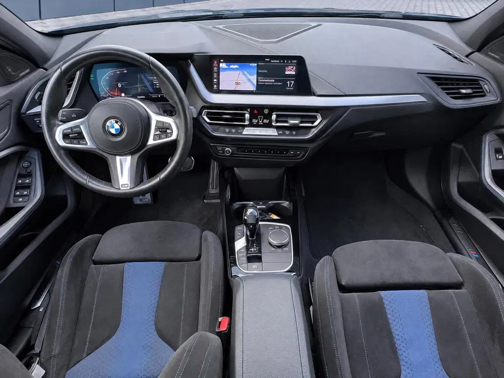 BMW 1-serie 118i High Executive M-sport uit 2021, foto 3