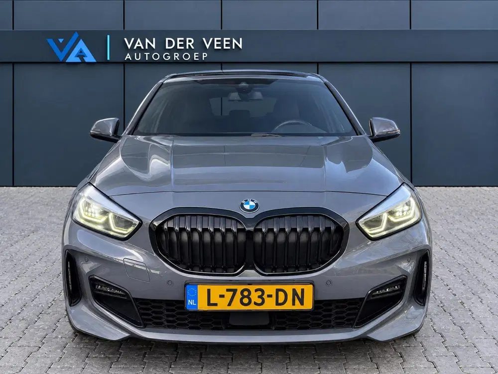 BMW 1-serie 118i High Executive M-sport uit 2021, foto 7