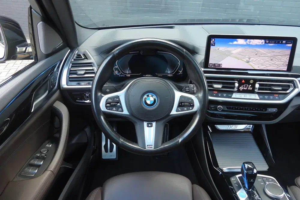 BMW iX3 High Executive M Sport uit 2023, foto 2