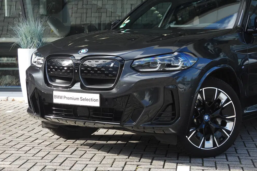 BMW iX3 High Executive M Sport uit 2023, foto 8