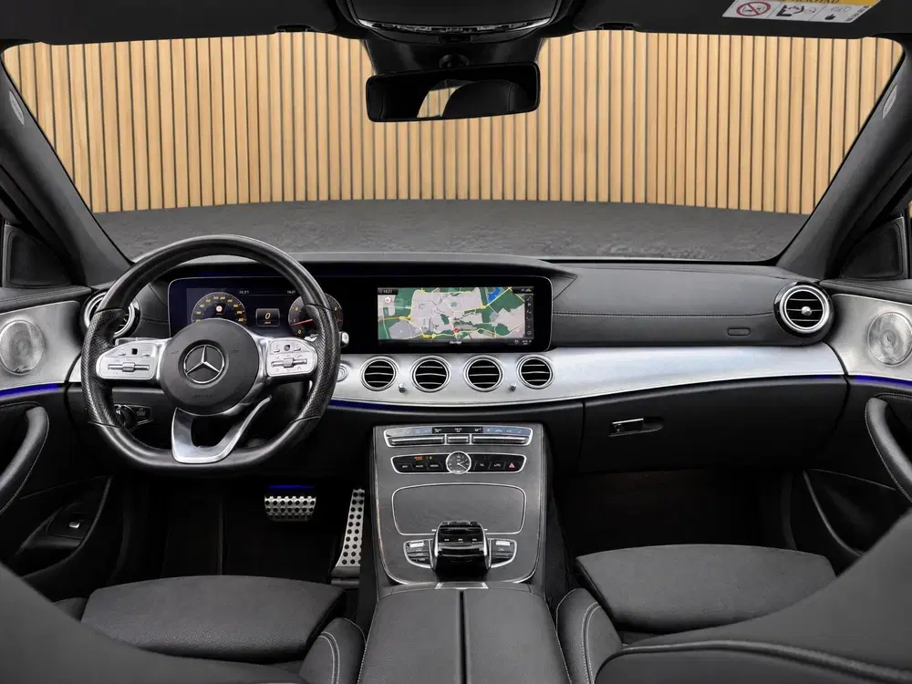 Mercedes-Benz E-Klasse 200 Premium Plus uit 2019, foto 4