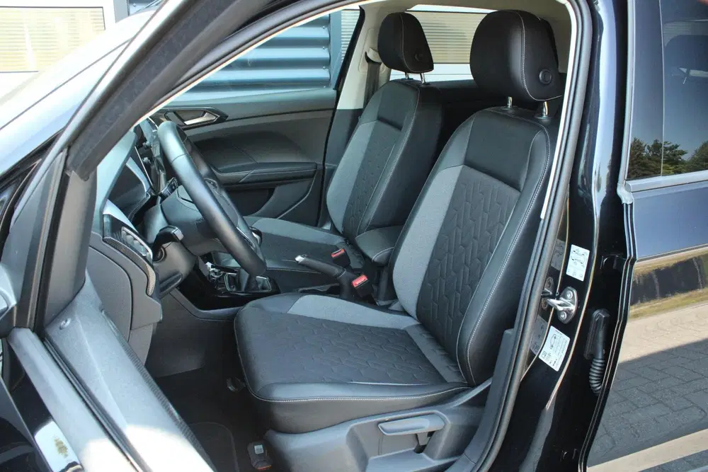 Volkswagen T-Cross 1.0 TSI 95pk Life "Goal" uit 2025, foto 4
