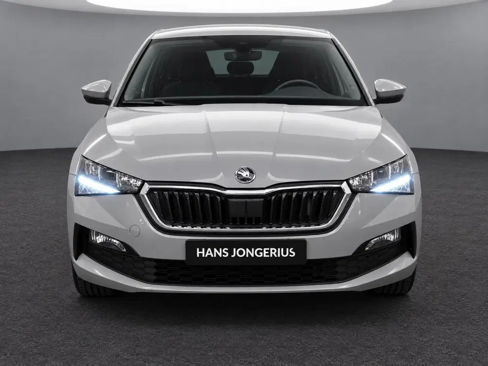 Skoda Scala 1.0 TSI Sport Business uit 2021, foto 2