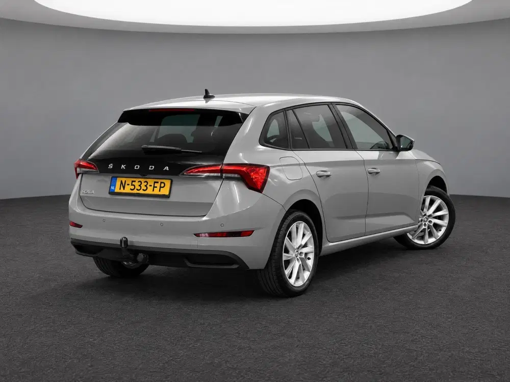 Skoda Scala 1.0 TSI Sport Business uit 2021, foto 3