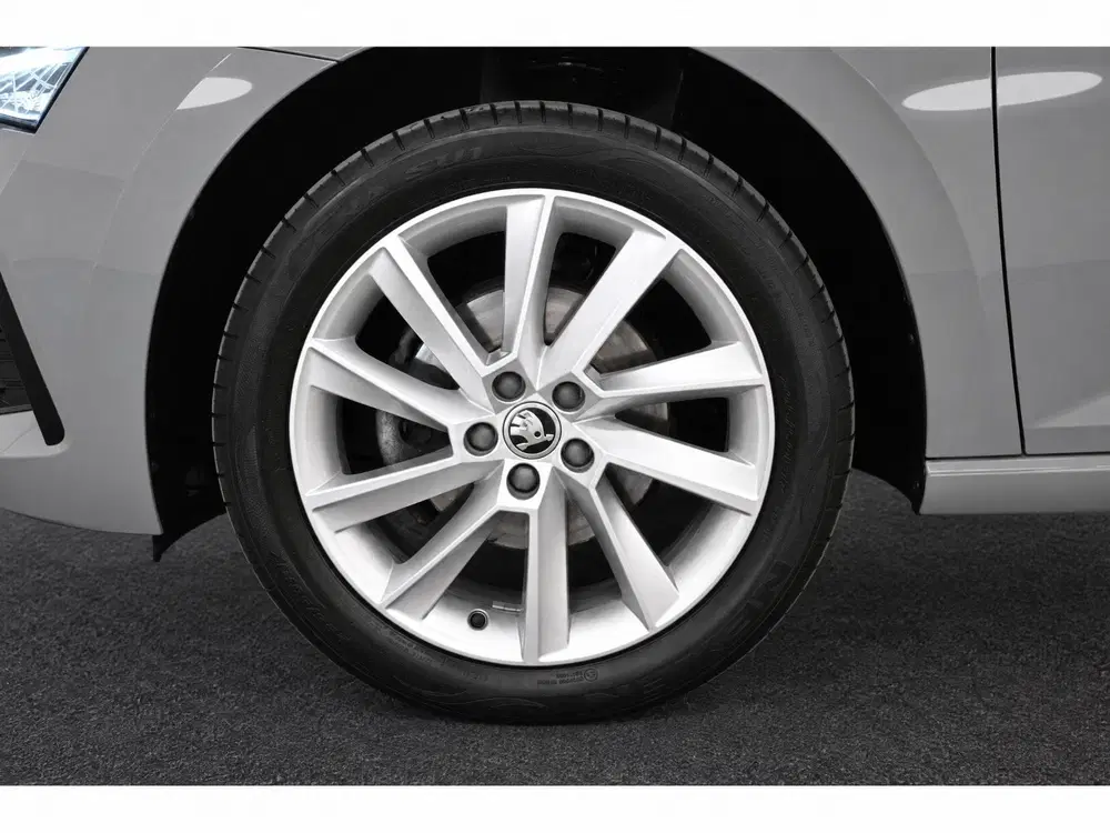 Skoda Scala 1.0 TSI Sport Business uit 2021, foto 9