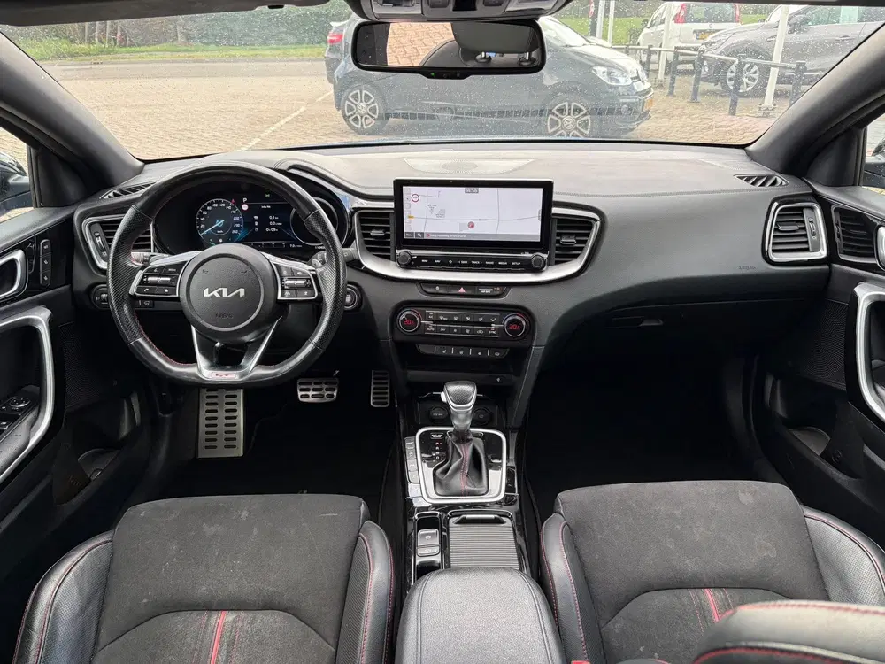 Kia ProCeed 1.6 T-GDi GT 204pk uit 2022, foto 2