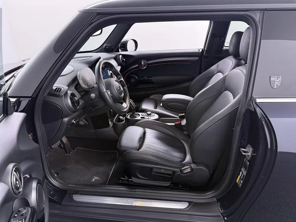 Mini Electric MINI Electric 33 kWh uit 2023, foto 6