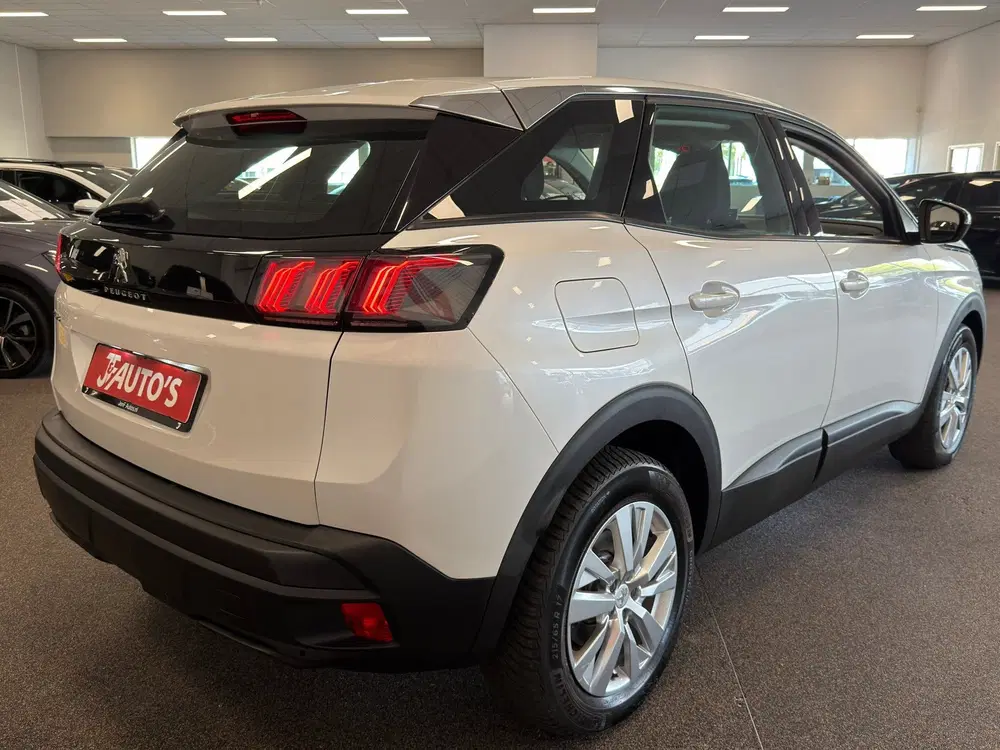 Peugeot 3008 1.2 PureTech uit 2021, foto 5