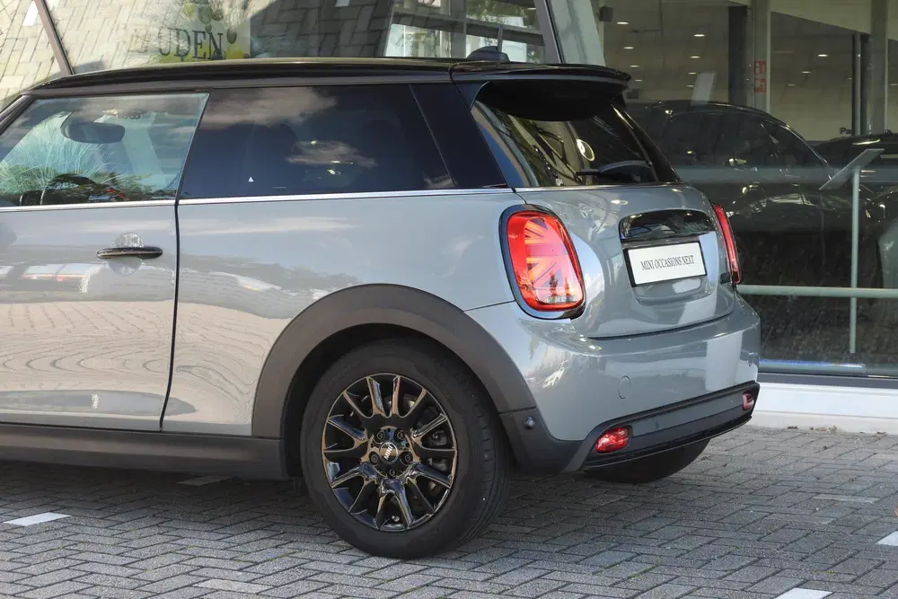 Mini Electric Classic uit 2022, foto 15