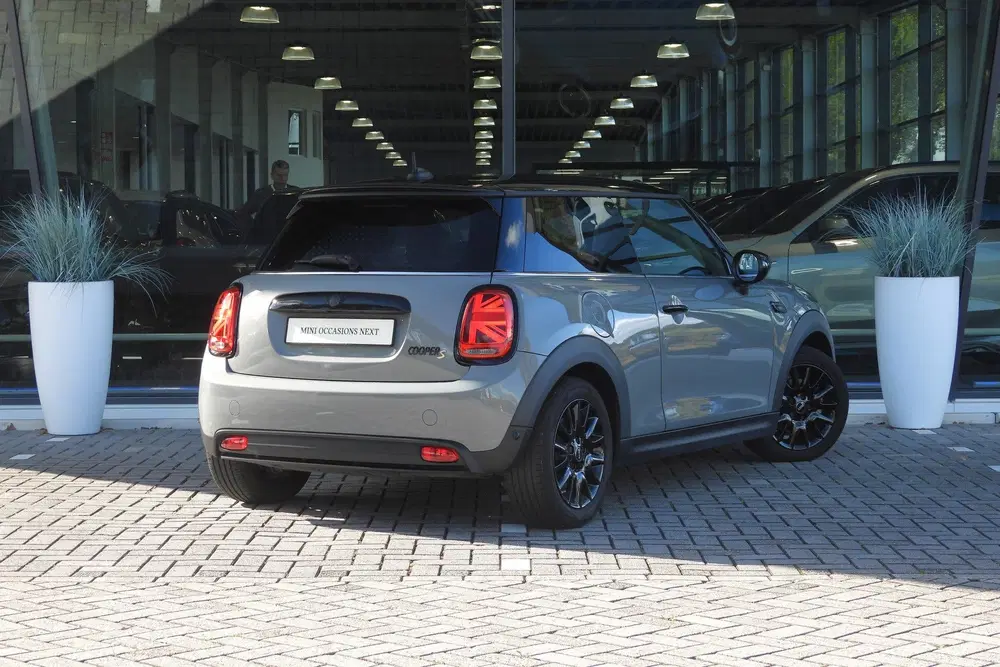Mini Electric Classic uit 2022, foto 4
