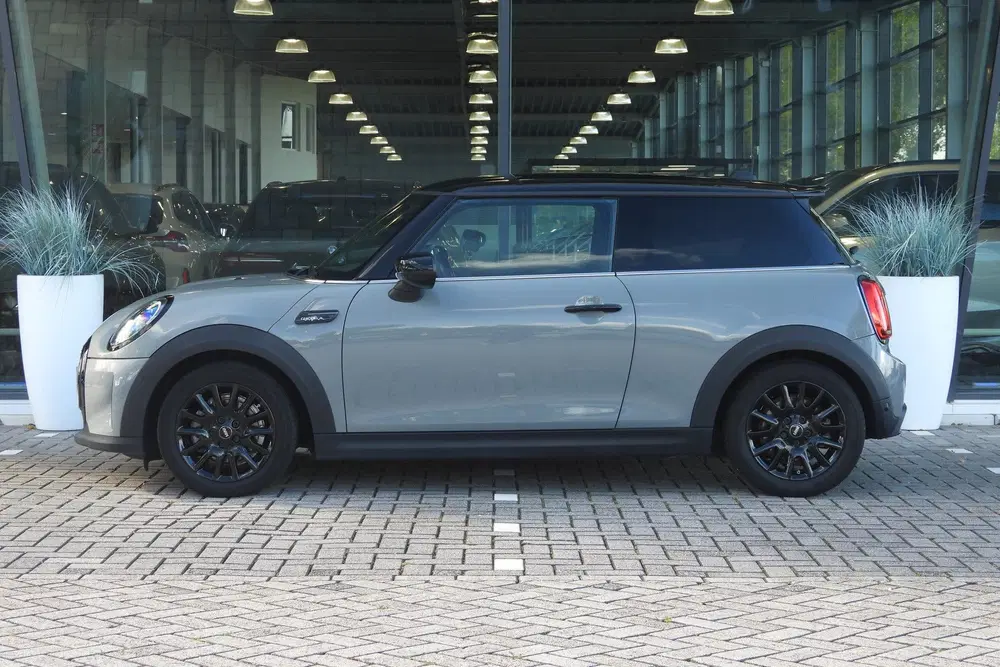 Mini Electric Classic uit 2022, foto 5
