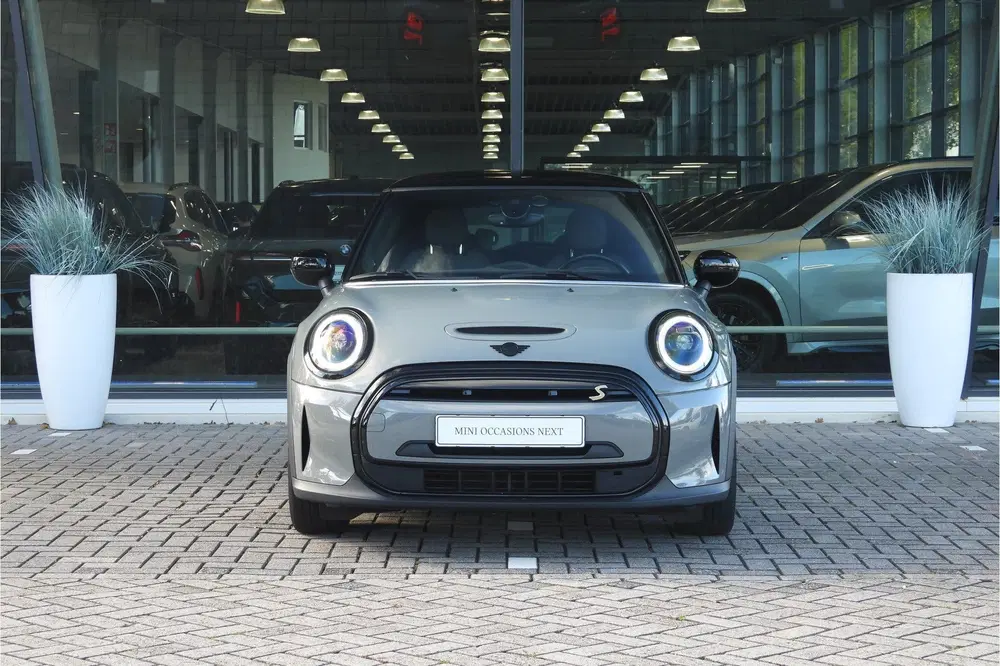 Mini Electric Classic uit 2022, foto 8