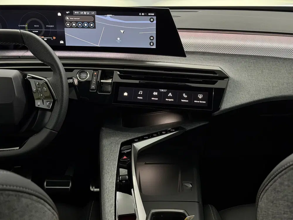 Peugeot 5008 1.2 Hybrid 145 GT 7P Camera uit 2026, foto 13