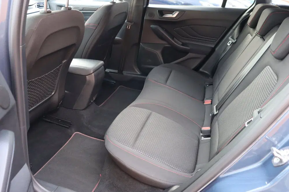 Ford Focus 1.0 EcoBoost Hybrid ST Line X orgNL a-came uit 2022, foto 11