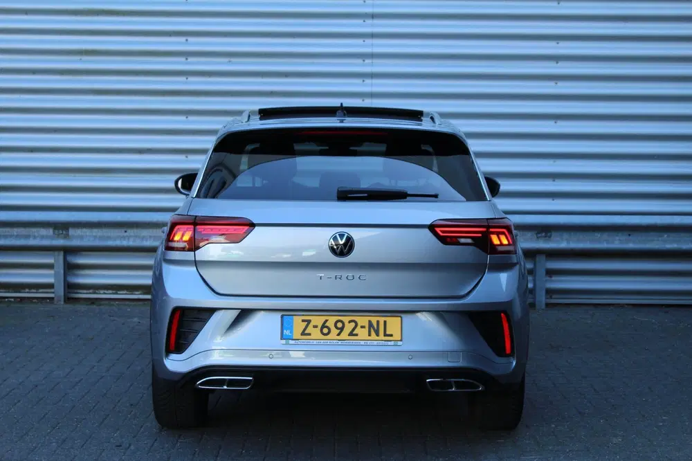 Volkswagen T-Roc 1.5 TSI 150pk R-Line DSG7 Panoramadak uit 2023, foto 6