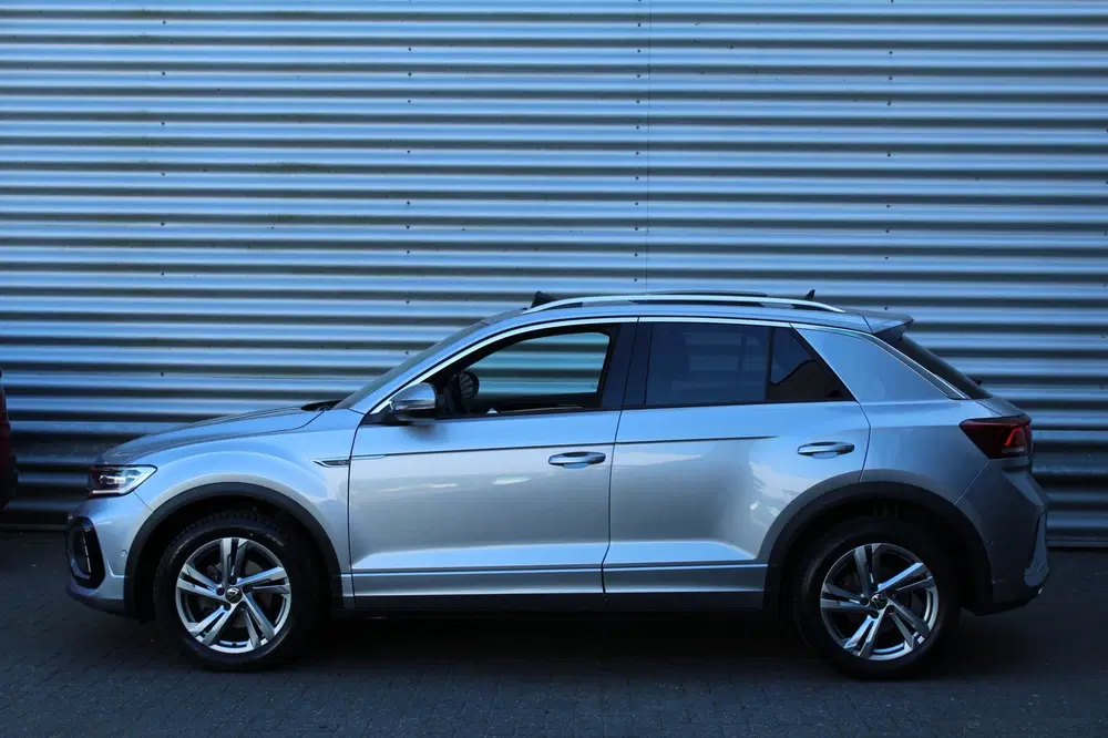 Volkswagen T-Roc 1.5 TSI 150pk R-Line DSG7 Panoramadak uit 2023, foto 8