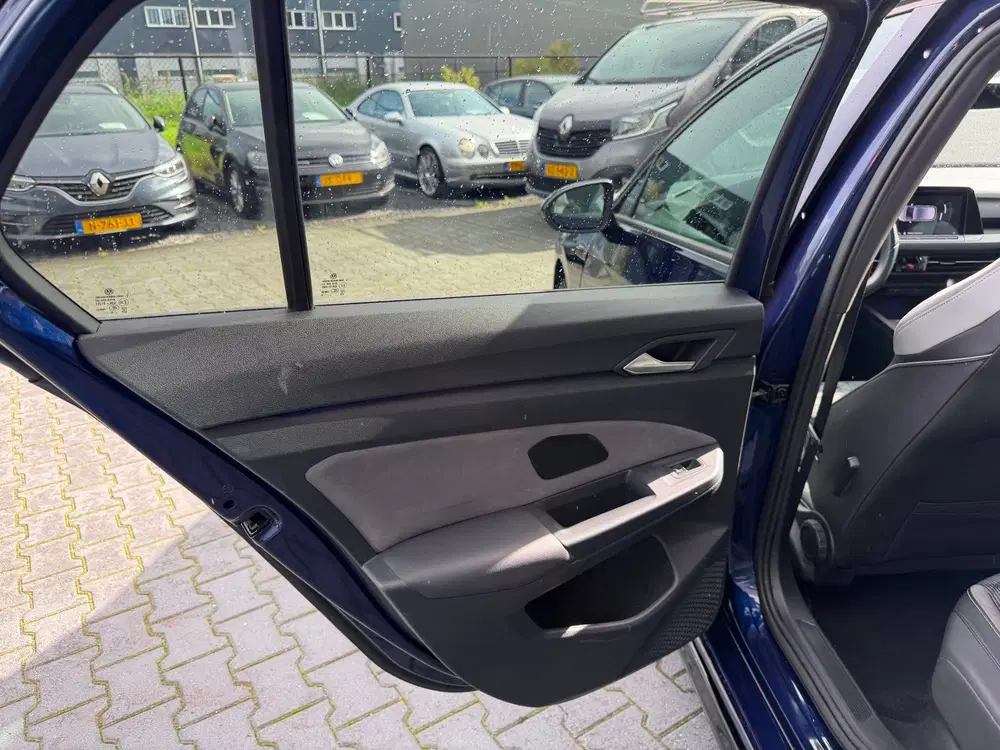Volkswagen Golf 1.5 TSI R-Line Panodak uit 2020, foto 11