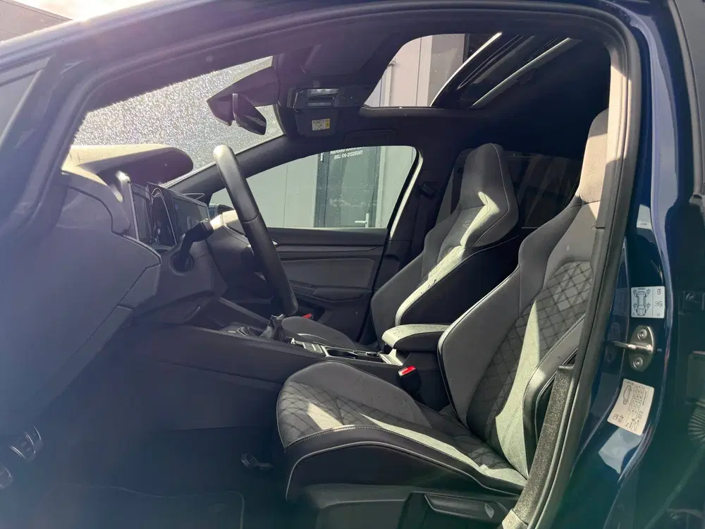Volkswagen Golf 1.5 TSI R-Line Panodak uit 2020, foto 13
