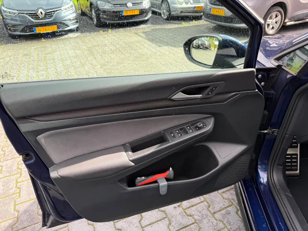 Volkswagen Golf 1.5 TSI R-Line Panodak uit 2020, foto 14