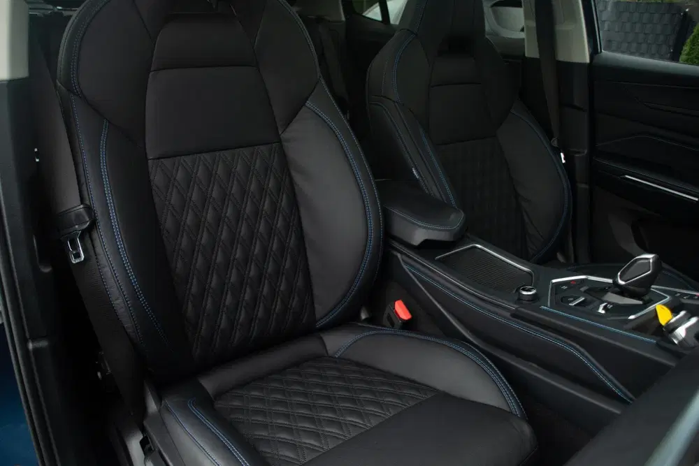Lynk & Co 01 1.5 uit 2022, foto 2