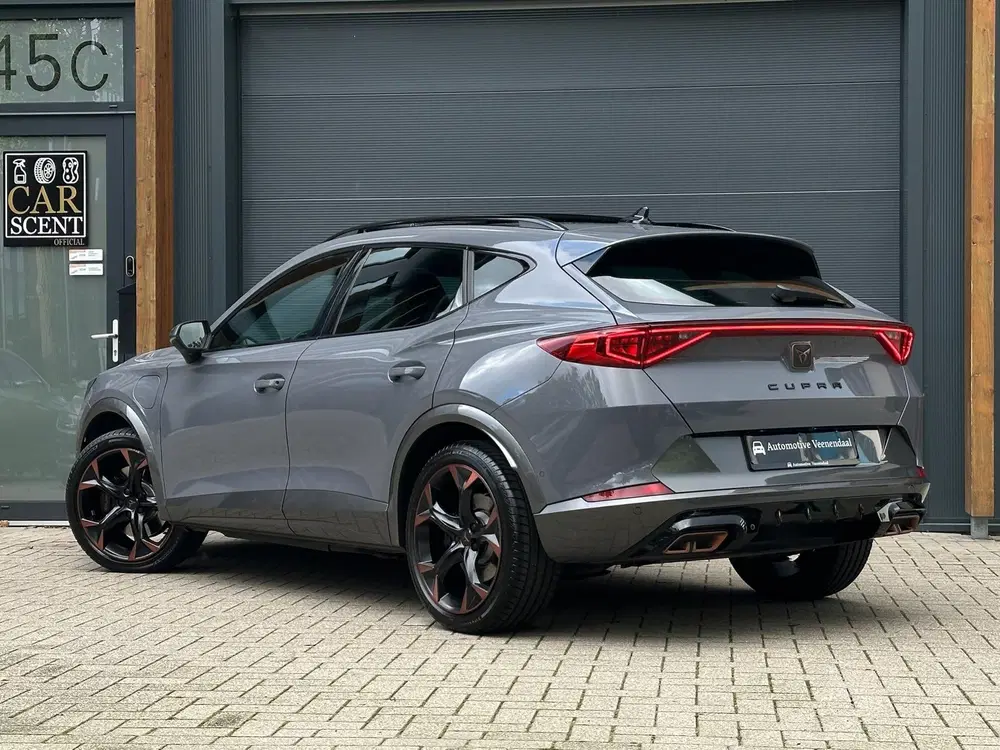 Cupra Formentor 1.4 e-Hybrid VZ Copper Edition Pano uit 2023, foto 2
