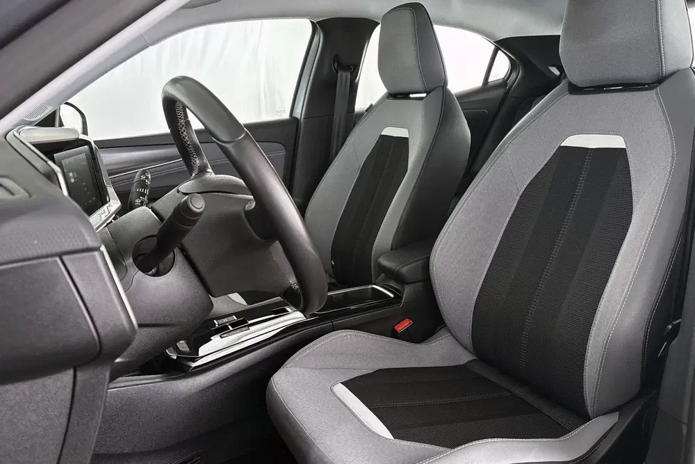Opel Mokka Elegance 50-kWh 11kw bl. SOH 100% Achterui uit 2024, foto 6