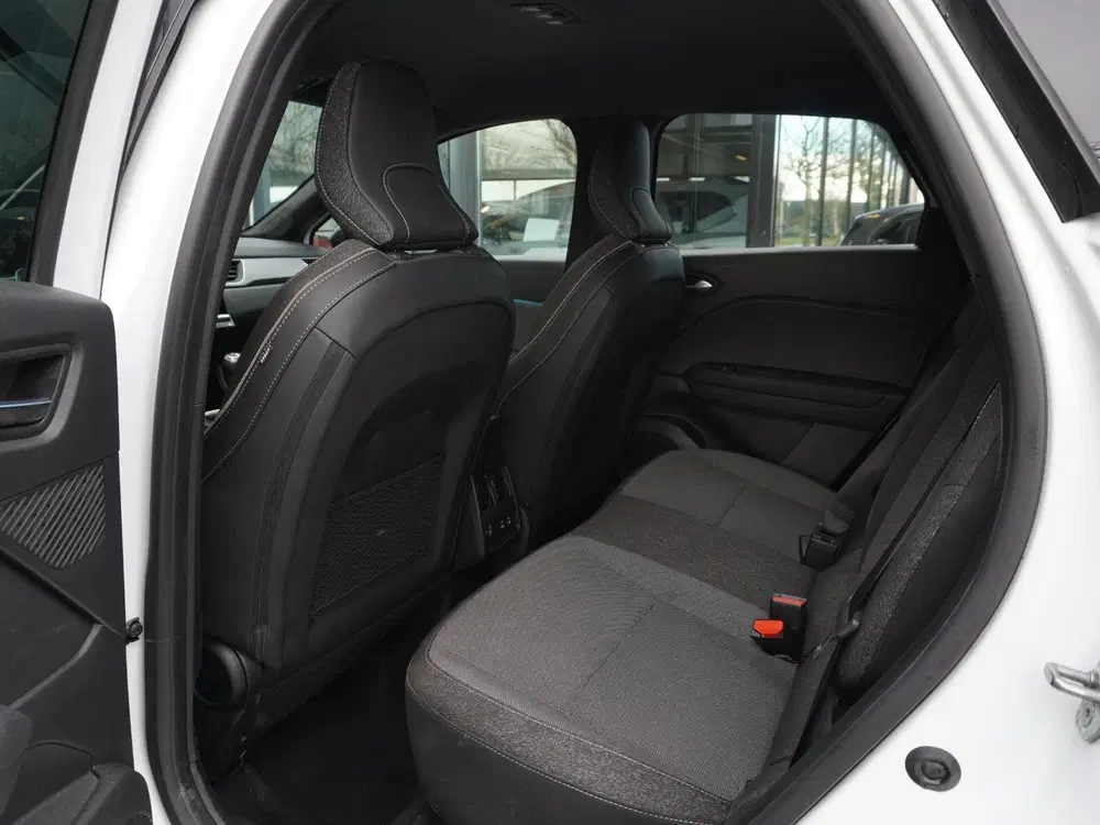 Renault Captur TCe 90 Techno uit 2025, foto 15