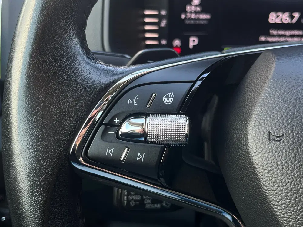 Skoda Karoq 1.5 TSI ACT Sportline Business uit 2023, foto 14