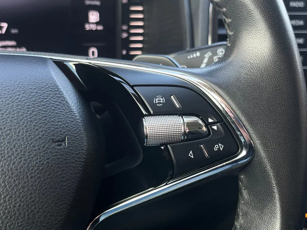 Skoda Karoq 1.5 TSI ACT Sportline Business uit 2023, foto 15