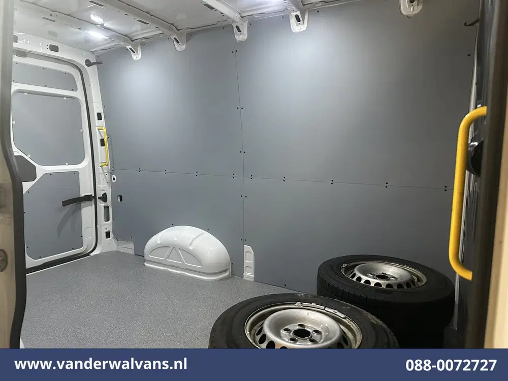Volkswagen Crafter 2.0 TDI 141pk L3H3 L2H2 Euro6 Airco uit 2022, foto 13