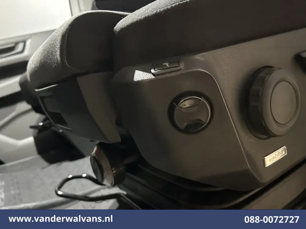 Volkswagen Crafter 2.0 TDI 141pk L3H3 L2H2 Euro6 Airco uit 2022, foto 5