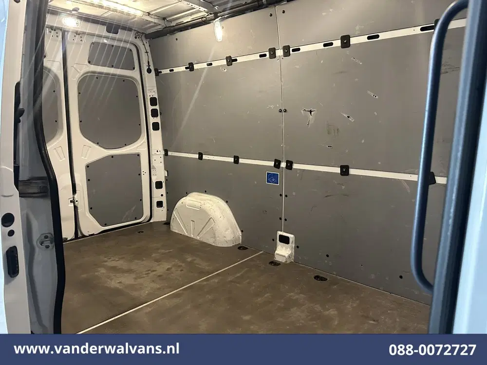 Mercedes-Benz Sprinter 211 CDI L2H2 Euro6 Airco uit 2023, foto 10