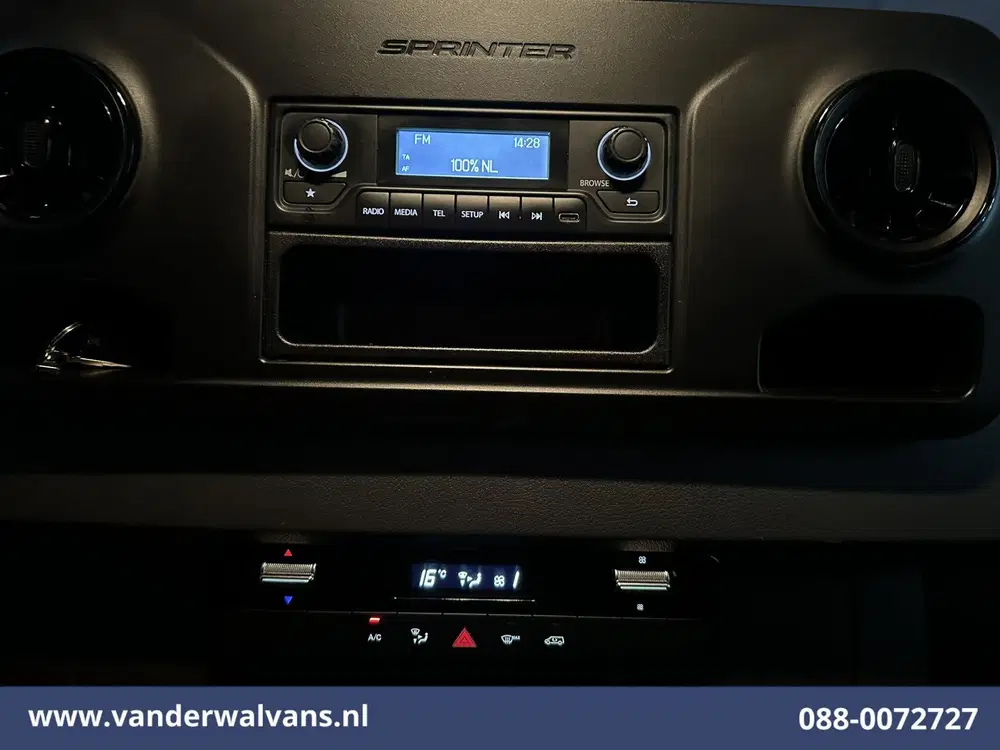 Mercedes-Benz Sprinter 211 CDI L2H2 Euro6 Airco uit 2023, foto 13