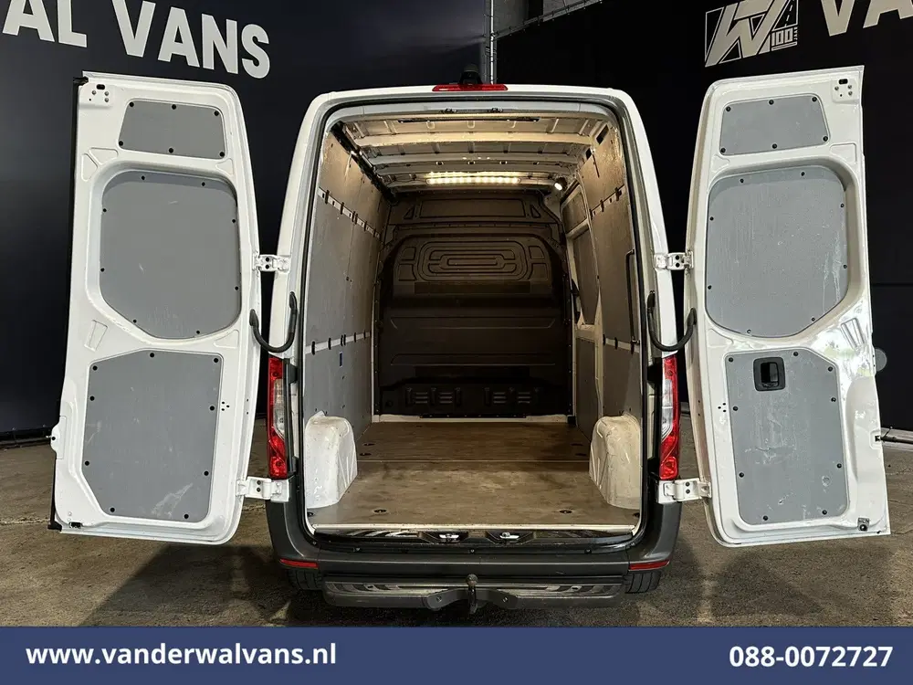 Mercedes-Benz Sprinter 211 CDI L2H2 Euro6 Airco uit 2023, foto 9