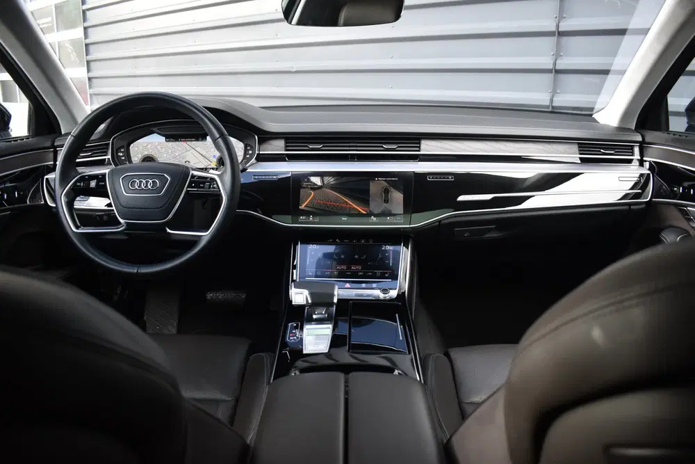 Audi A8 60 TFSI e Quattro uit 2022, foto 4