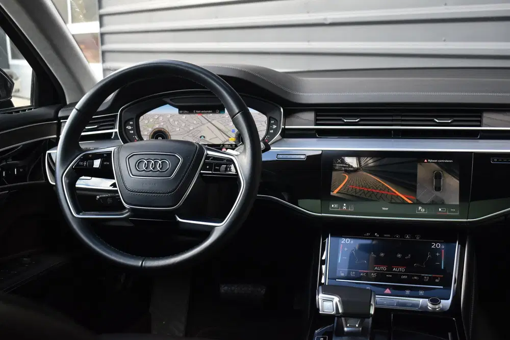Audi A8 60 TFSI e Quattro uit 2022, foto 5