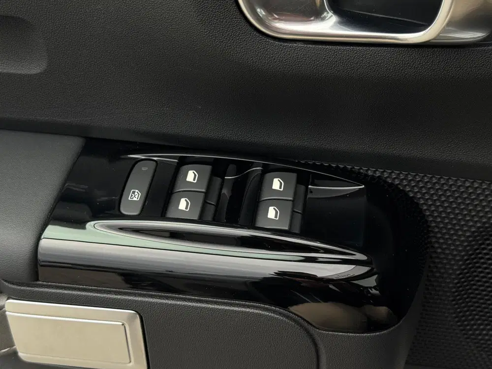 Citroën C3 1.2 PureTech Shine NAVI uit 2021, foto 11