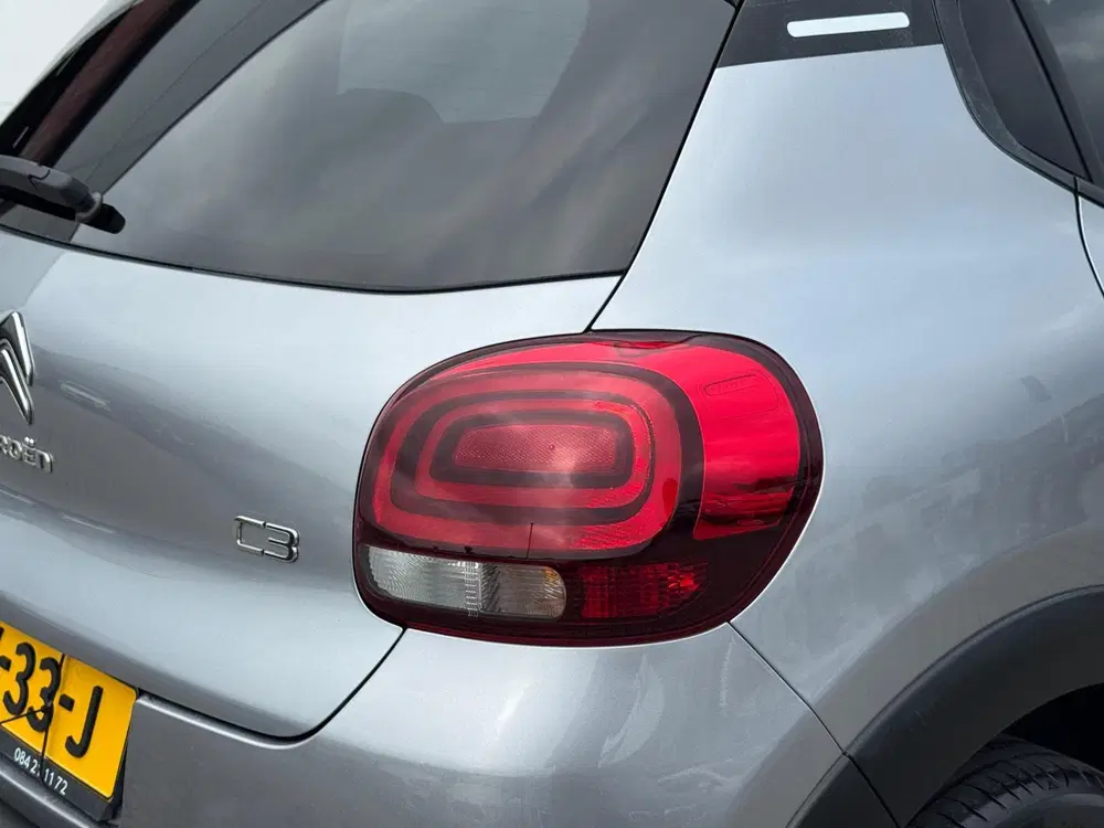 Citroën C3 1.2 PureTech Shine NAVI uit 2021, foto 12